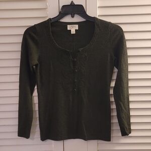 WOMEN'S LOFT SWEATER.